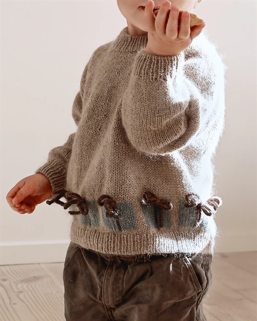 JULEMORGEN SWEATER - BARN fra Knitting for Olive